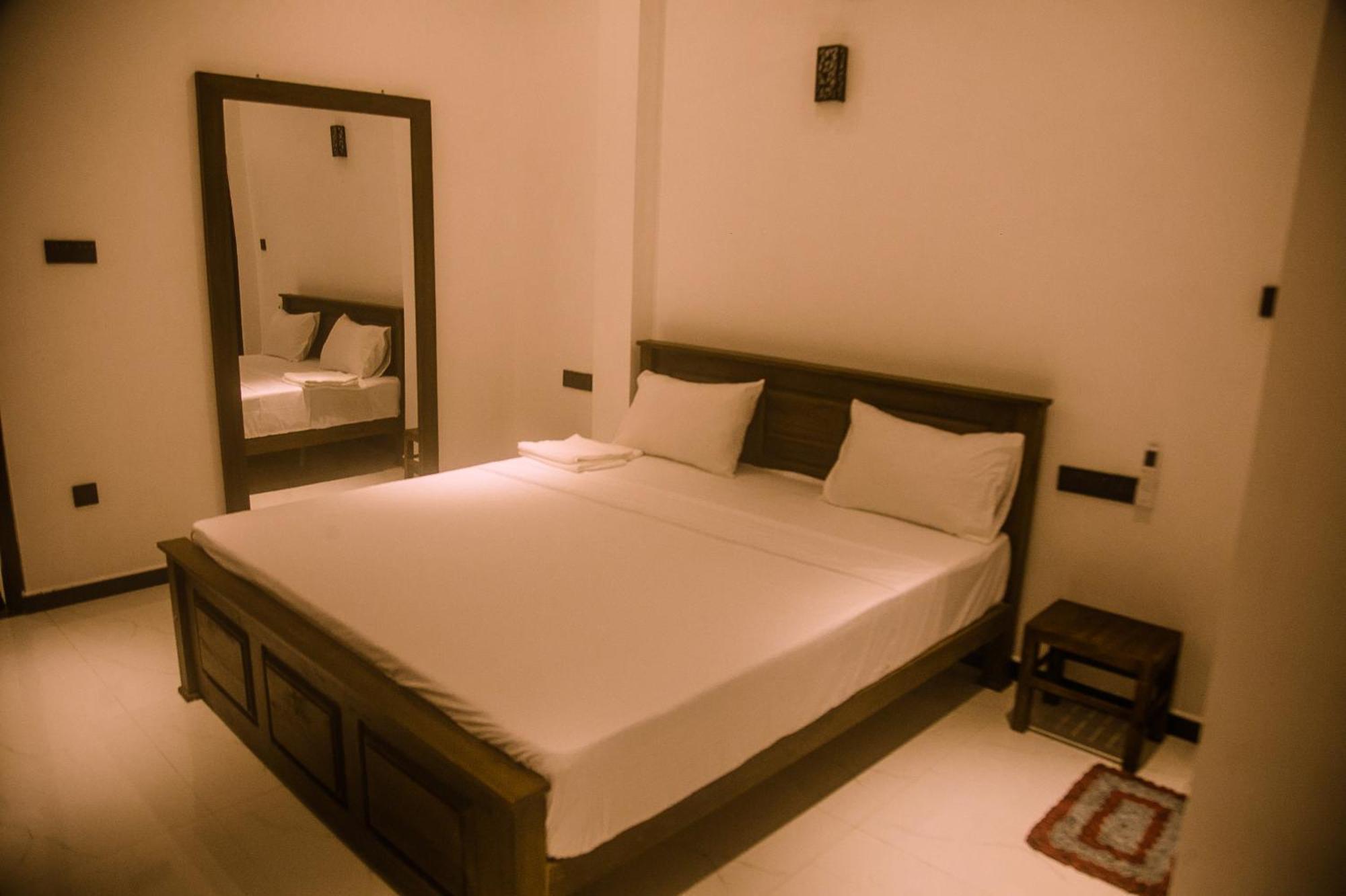Mirissa Breeze Otel Dış mekan fotoğraf