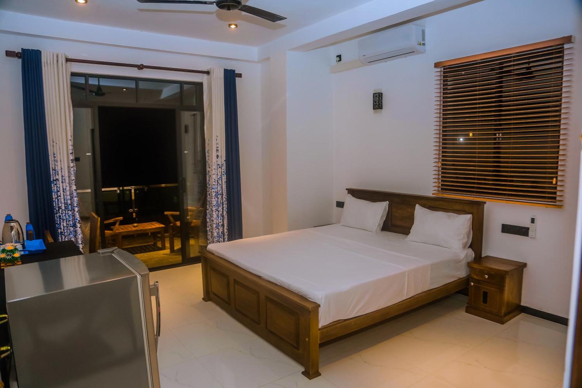 Mirissa Breeze Otel Dış mekan fotoğraf