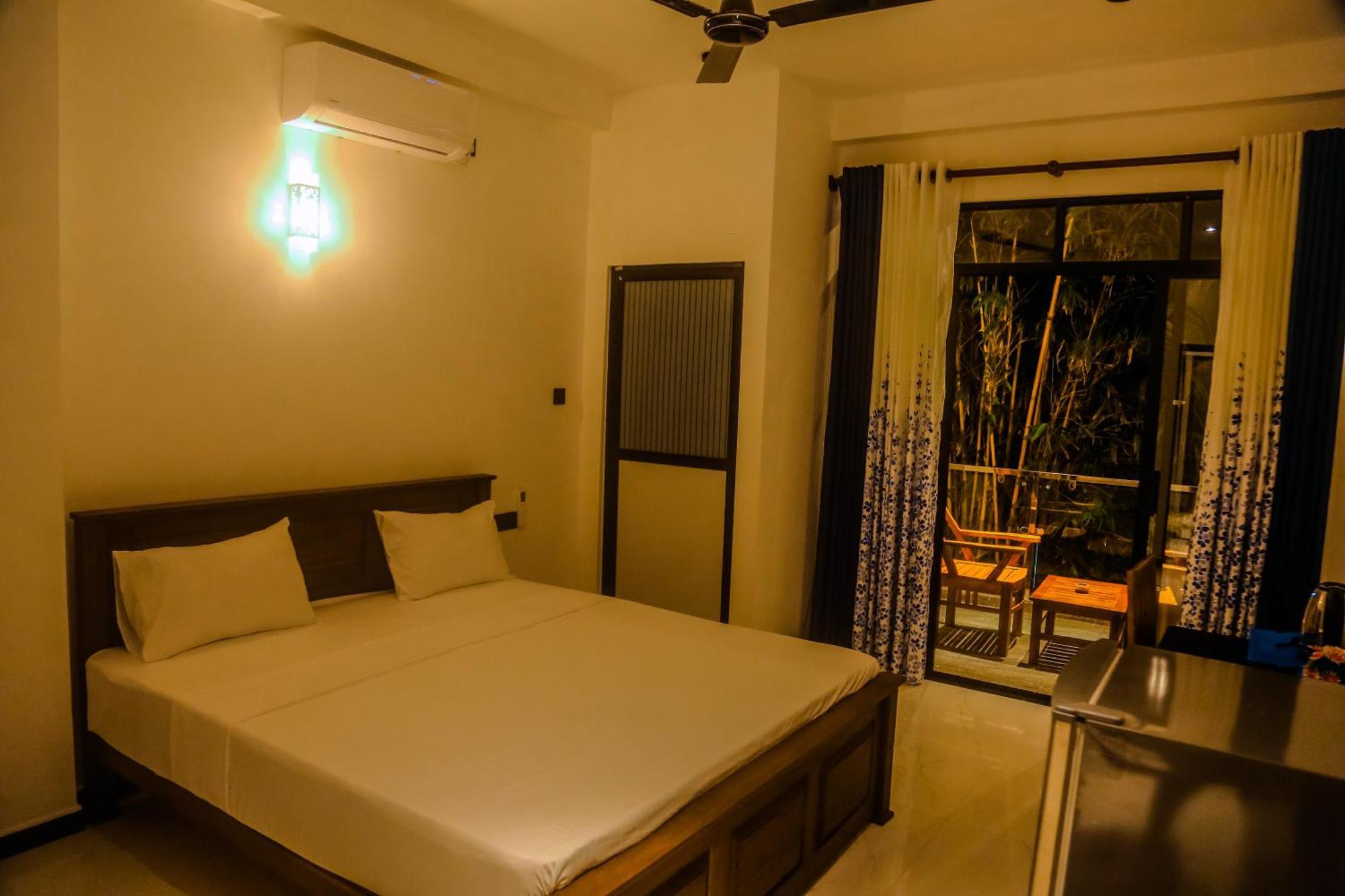 Mirissa Breeze Otel Dış mekan fotoğraf