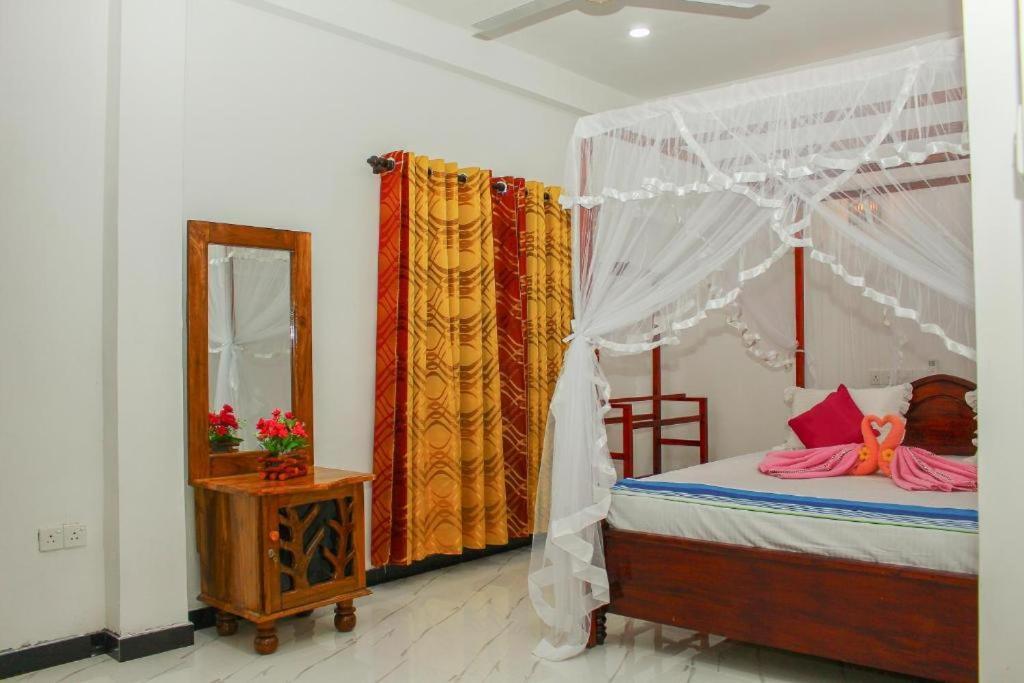 Mirissa Breeze Otel Dış mekan fotoğraf